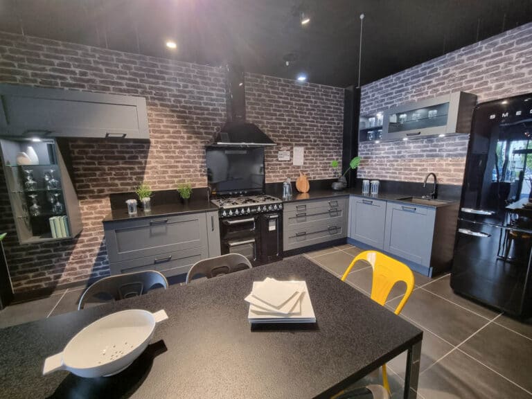 photo d'un showroom de cuisines a orleans